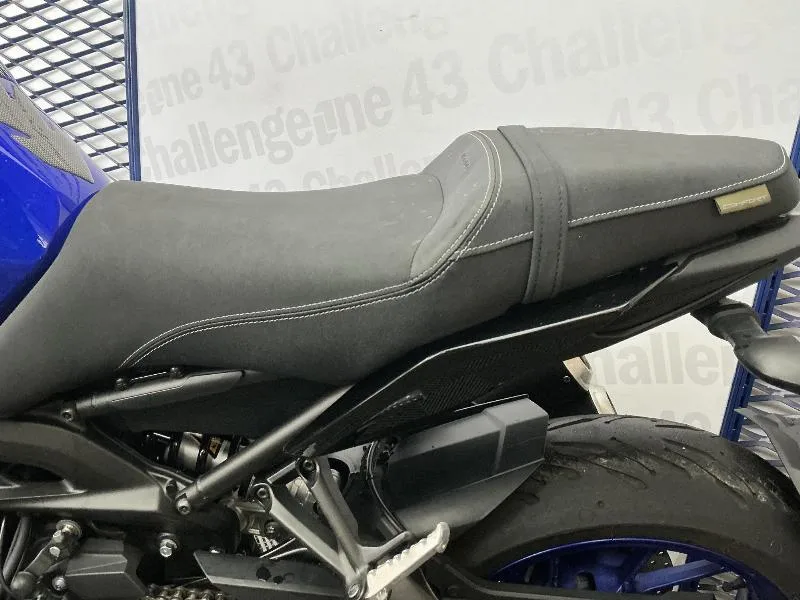 MT09