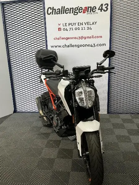 125 DUKE ABS