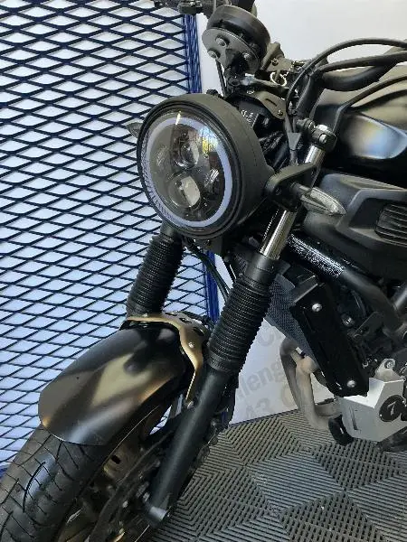 XSR 700