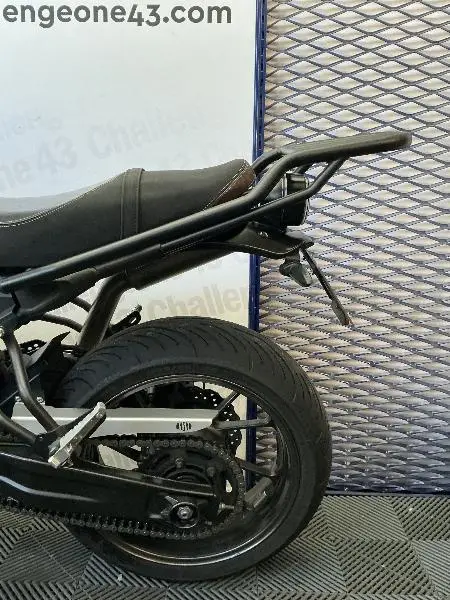 XSR 700