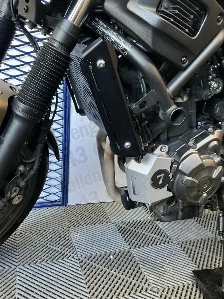 XSR 700