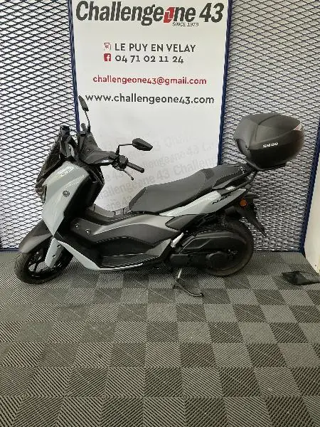 NMAX 125 TECH MAX