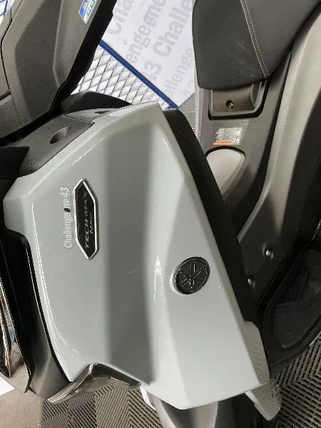 NMAX 125 TECH MAX