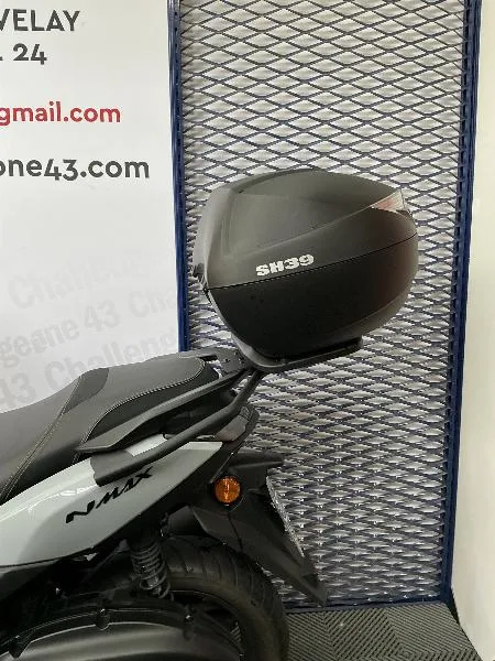 NMAX 125 TECH MAX