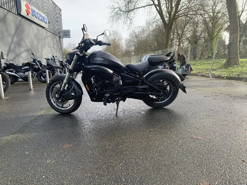 GV 125 R BOBBER