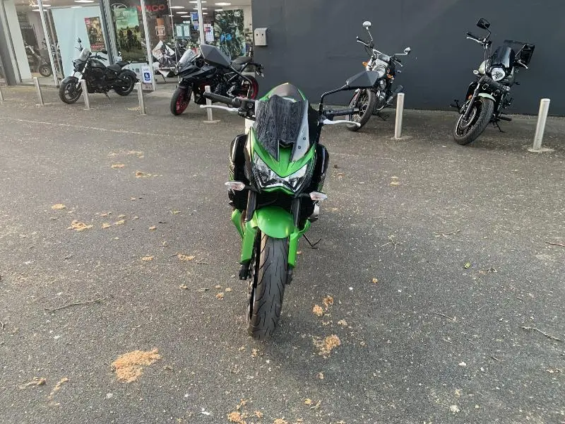 Z 800