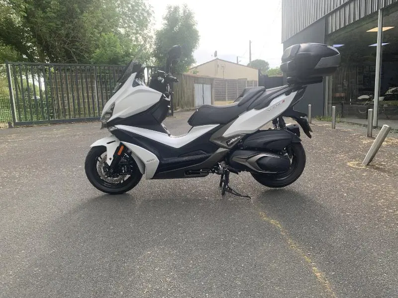 XCITING 400I
