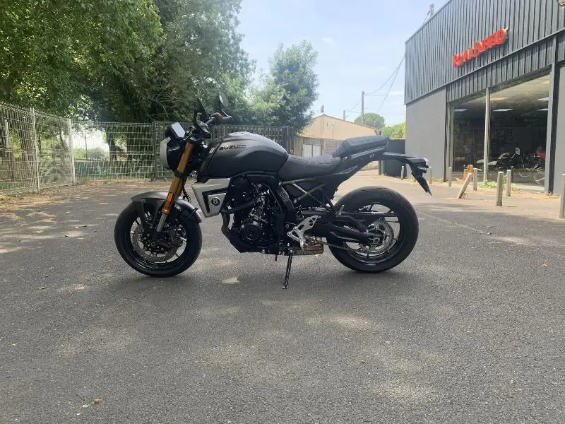 GSX8T
