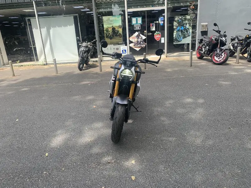 GSX8T