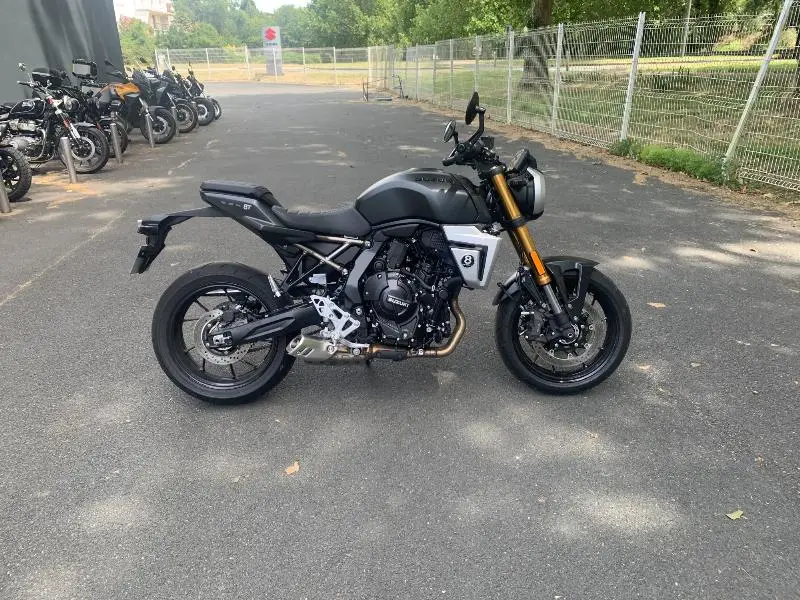 GSX8T