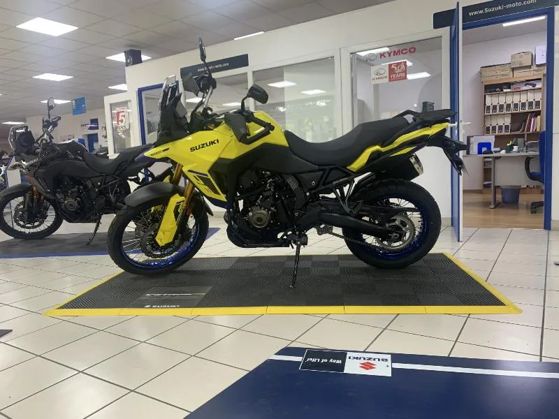 DL VSTROM 800DE