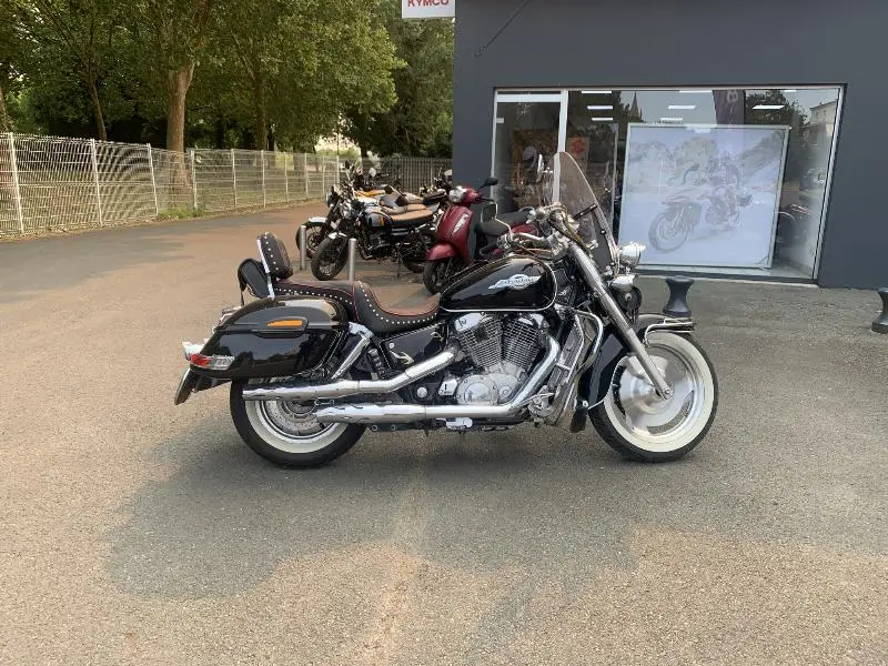 VT SHADOW 1100 2001