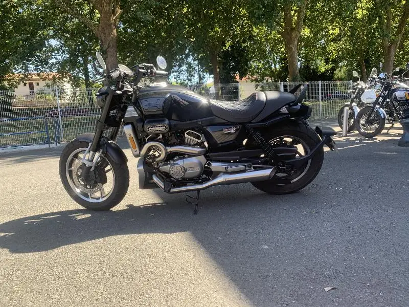 GV 125 X BOBBER
