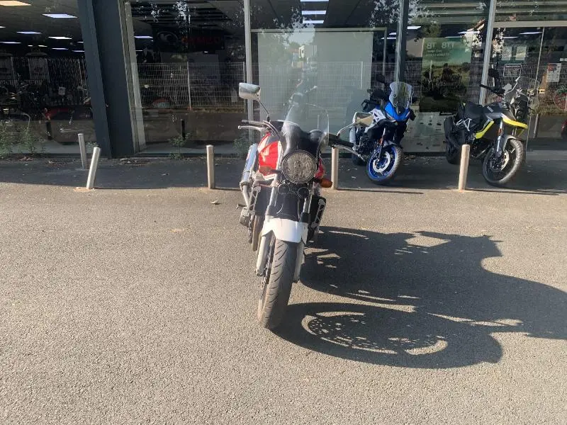 CB 1300