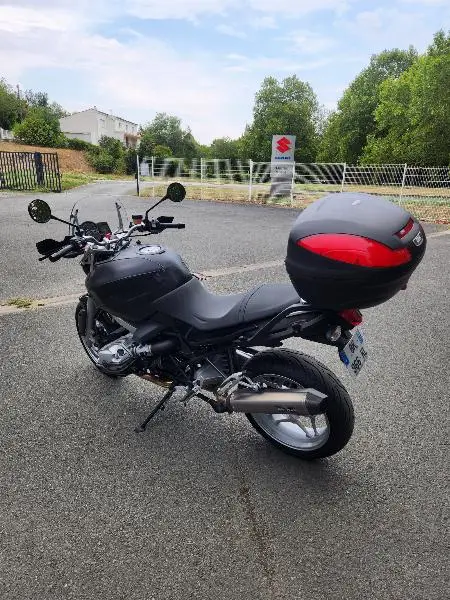 R 1200 R