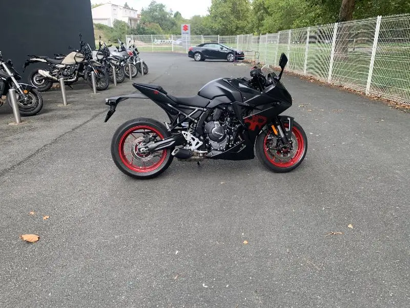 GSX8R