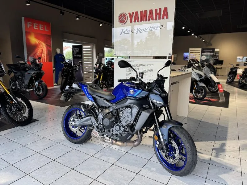 MT09  YAMT