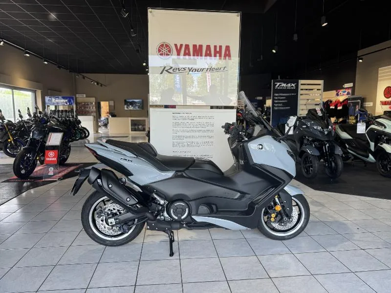 XP TMAX 560 TECH MAX