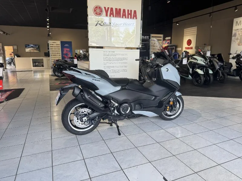 XP TMAX 560 TECH MAX