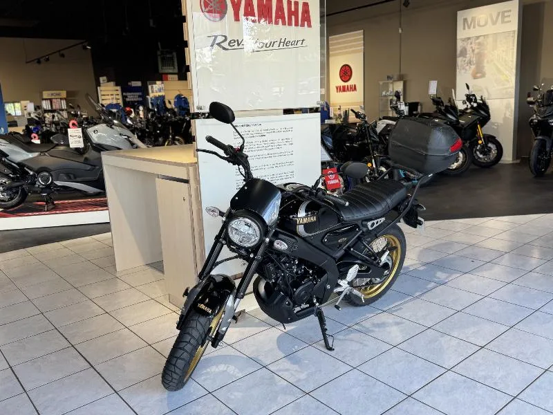 XSR 125 Legacy