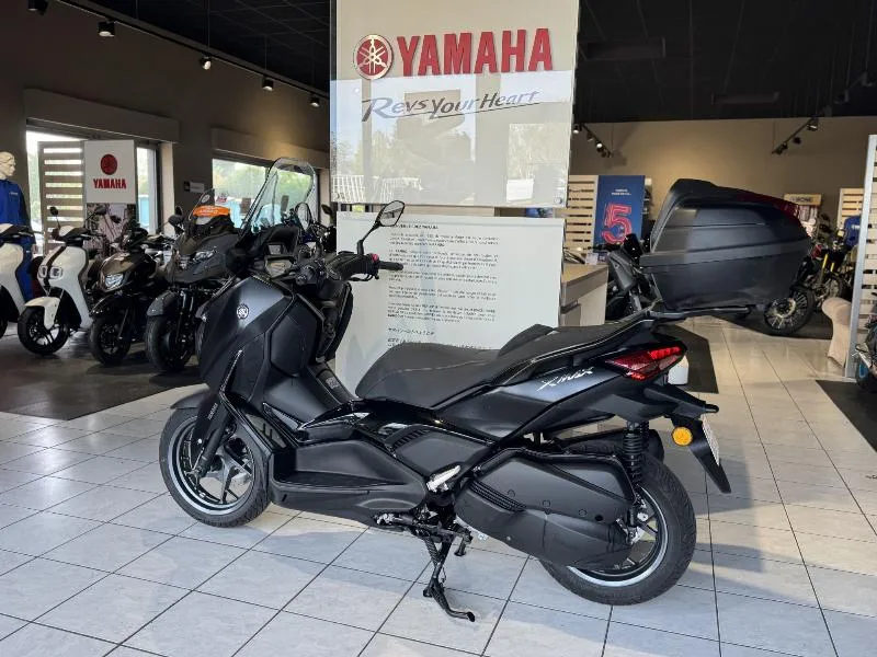 XMAX 300 Tech Max