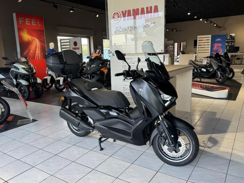 XMAX 300 Tech Max