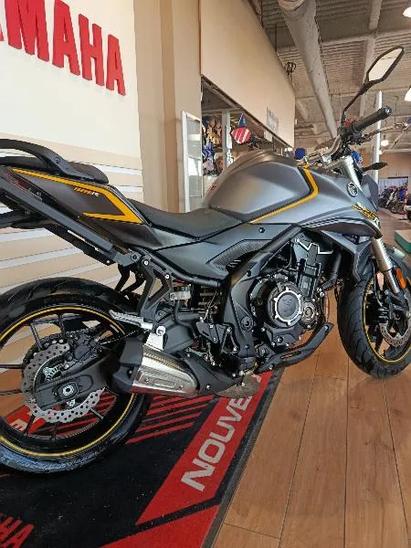 525 R