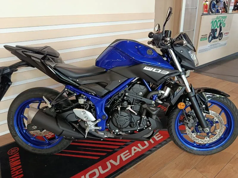 MT03 300