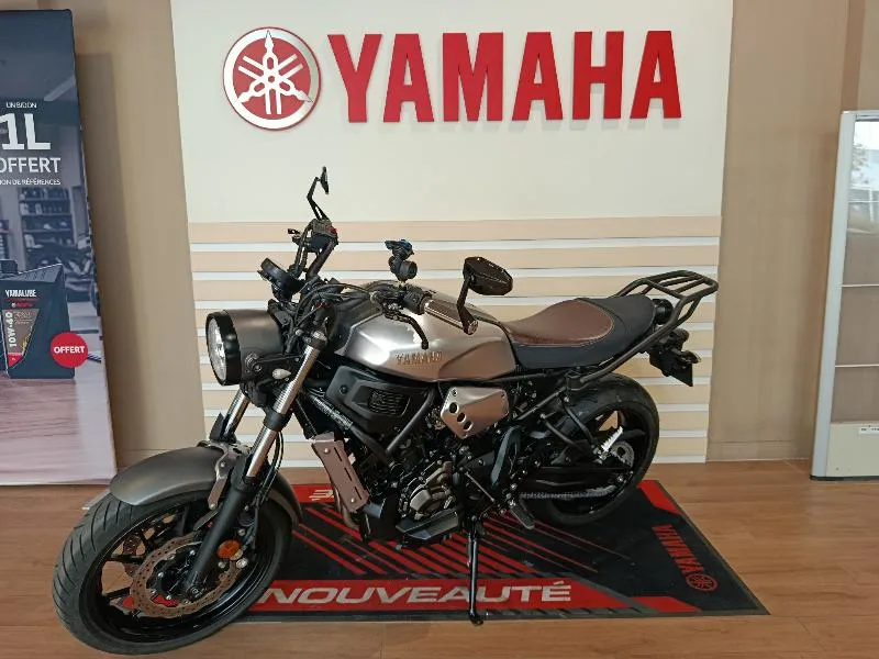 XSR 700 ABS