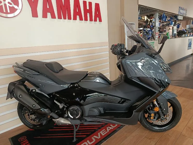 XP TMAX 560 TECH MAX