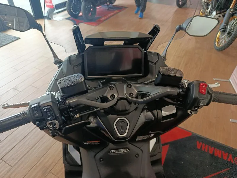 XP TMAX 560 TECH MAX