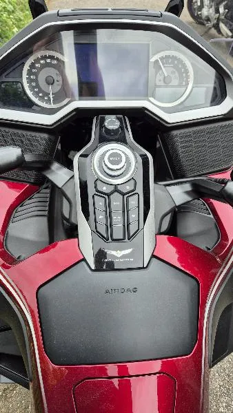 GL 1800 GOLDWING AIR BAG GPS