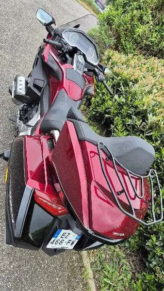 GL 1800 GOLDWING AIR BAG GPS