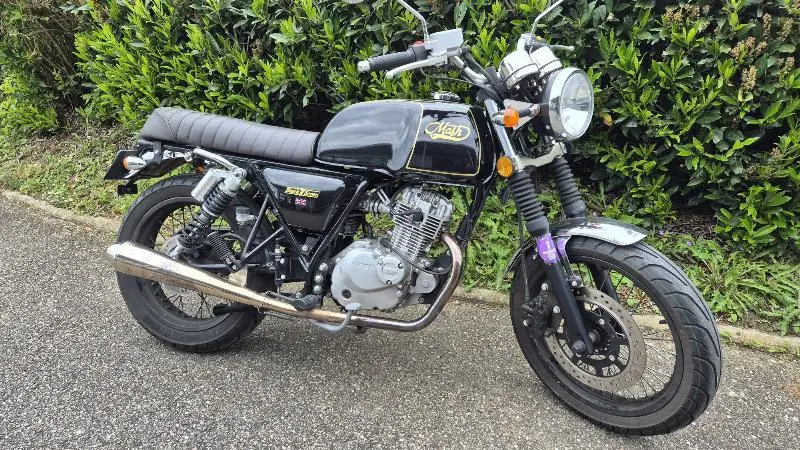 BLACK SEVEN 125 2017