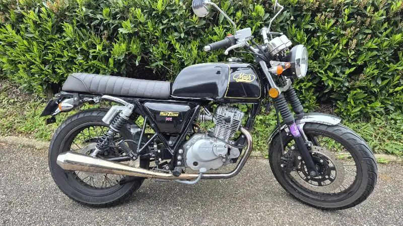 BLACK SEVEN 125