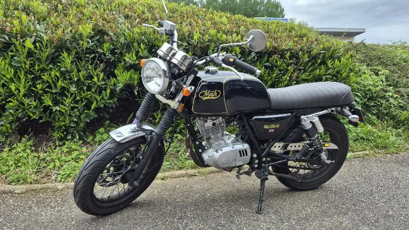 BLACK SEVEN 125