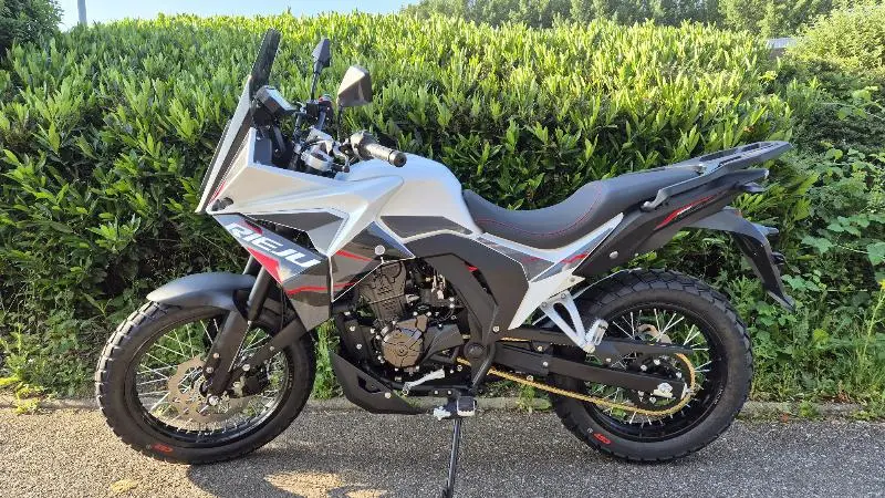 AVENTURA 125
