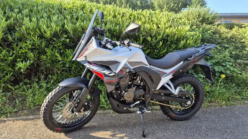 AVENTURA 125