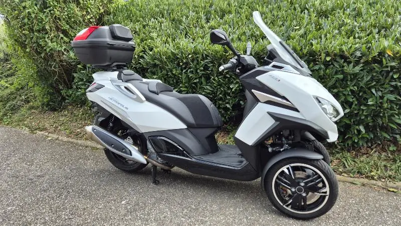 METROPOLIS 400