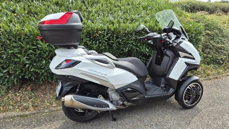 METROPOLIS 400