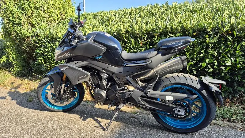 NK 800 SPORT