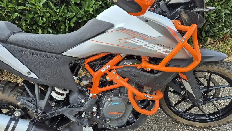 390 ADVENTURE