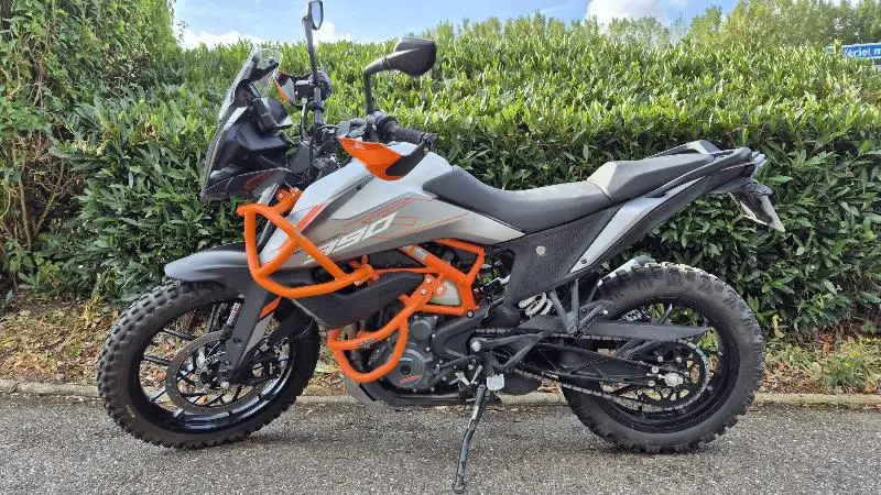 390 ADVENTURE