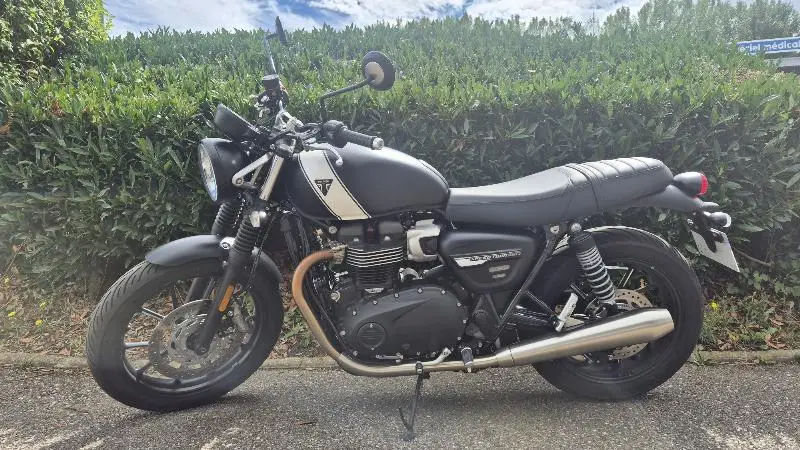 SPEED TWIN 900