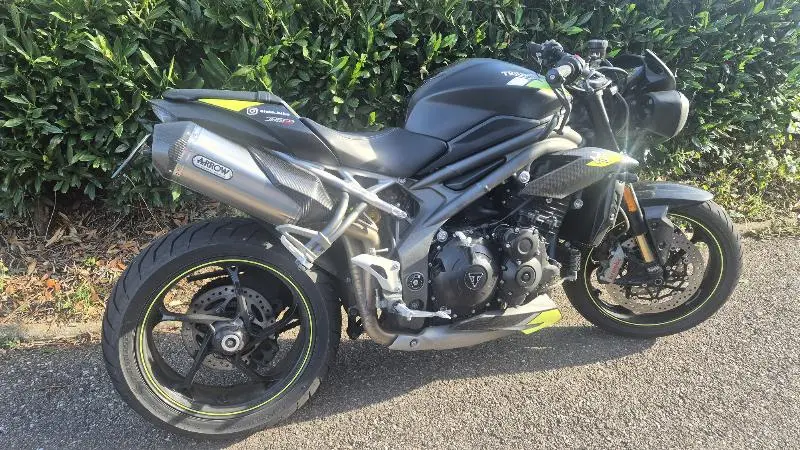 SPEED TRIPLE 1050 RS