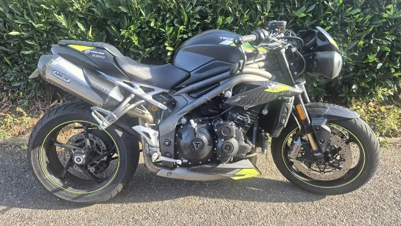 SPEED TRIPLE 1050 RS