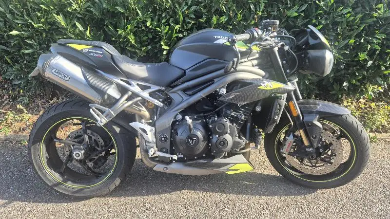 SPEED TRIPLE 1050 RS