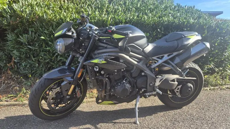 SPEED TRIPLE 1050 RS