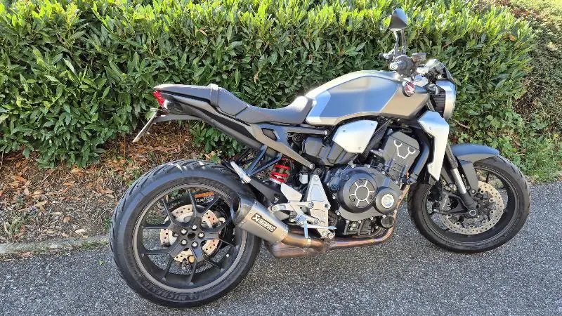 CB 1000 RA