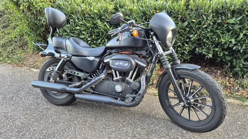 SPORTSTER 883